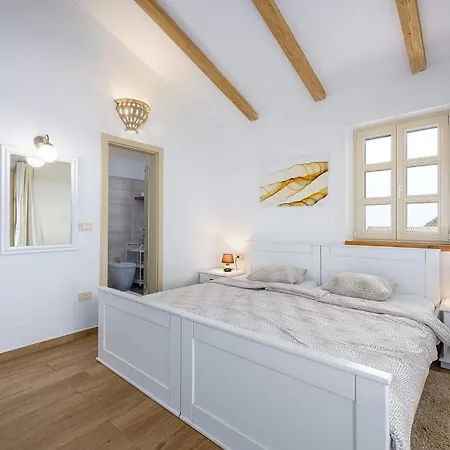 Holiday home Manuela *